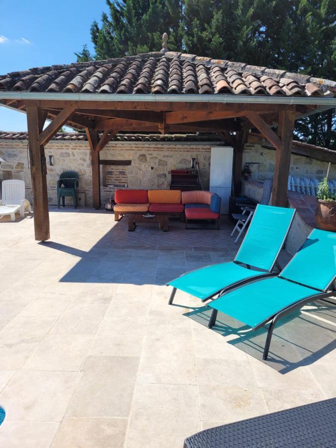 Un Air De Vacances Layrac Bagian luar foto